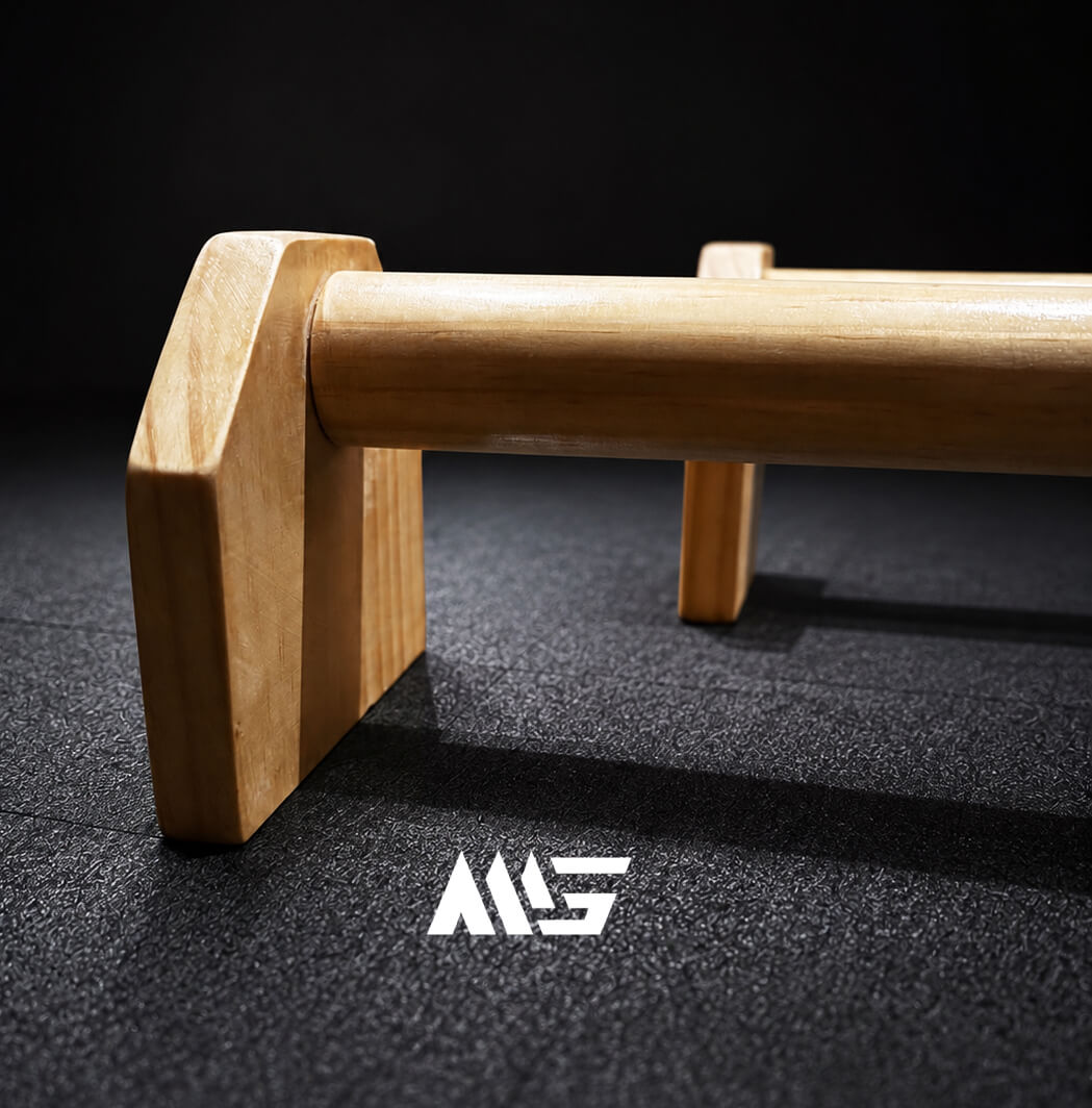 Acabado y ensamblaje de la base de madera de las paralelas MiniGym Perú