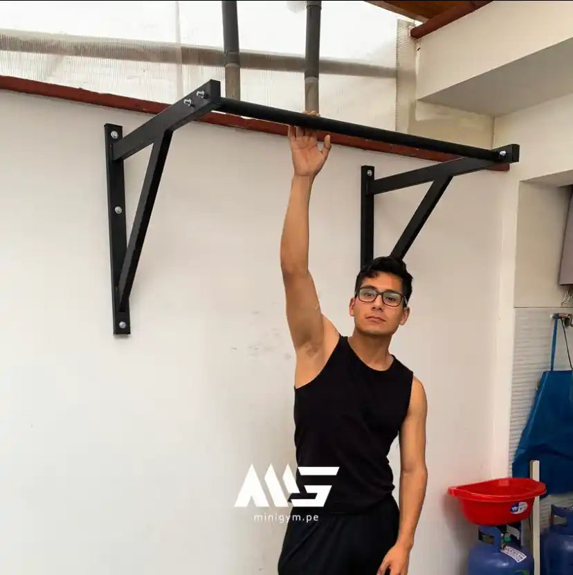 Barra de dominadas reforzada para ejercicios avanzados de calistenia y crossfit en Lima, Perú