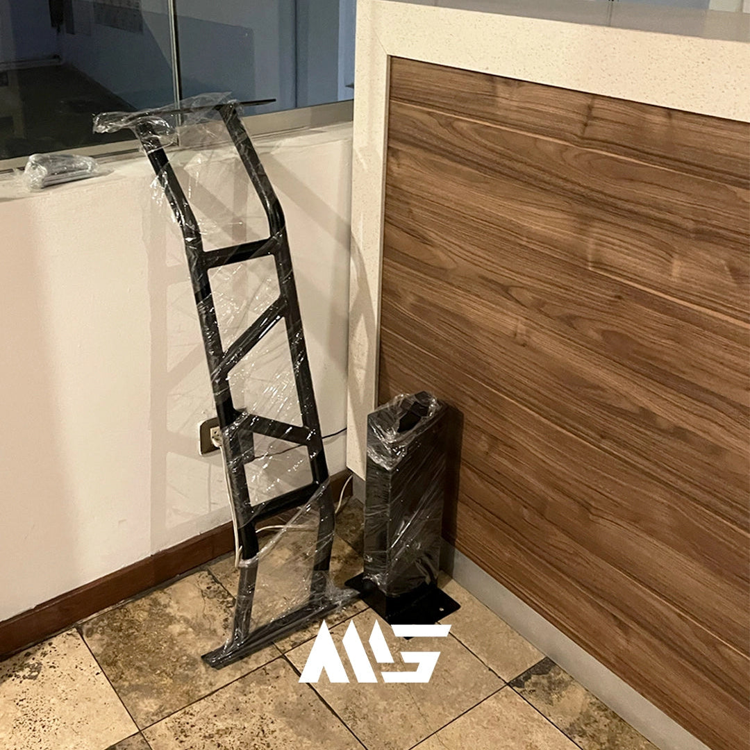 Producto barra multiagarre MiniGym embalado, listo para entrega y envío a cliente